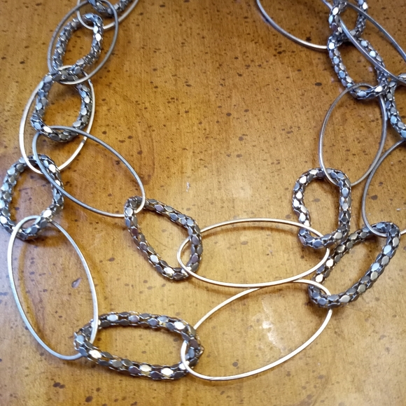 Jewelry - Silver Toned Chain Necklace